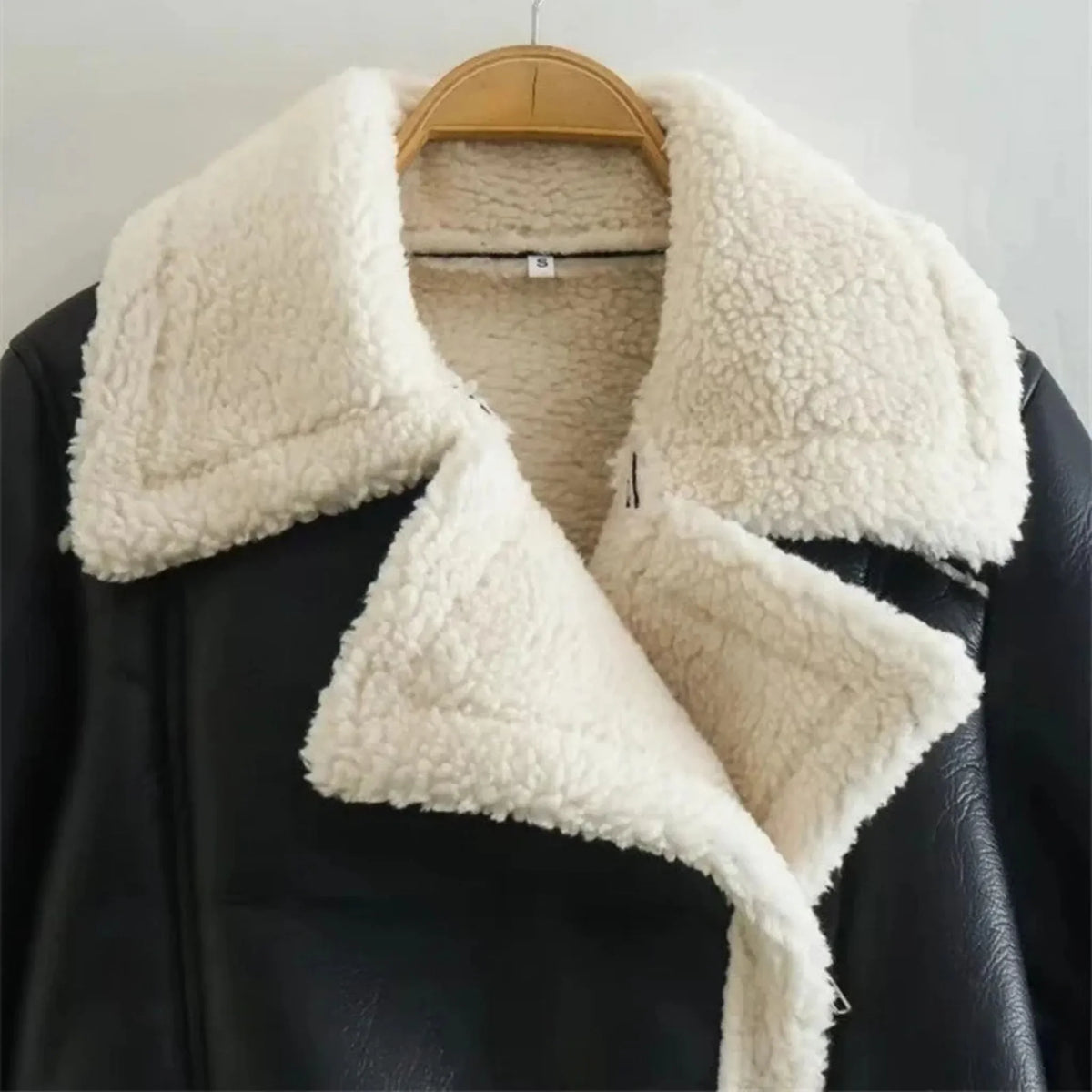 Jaqueta Soft Melina - Couro Em Lã Premium Forrado Feminino