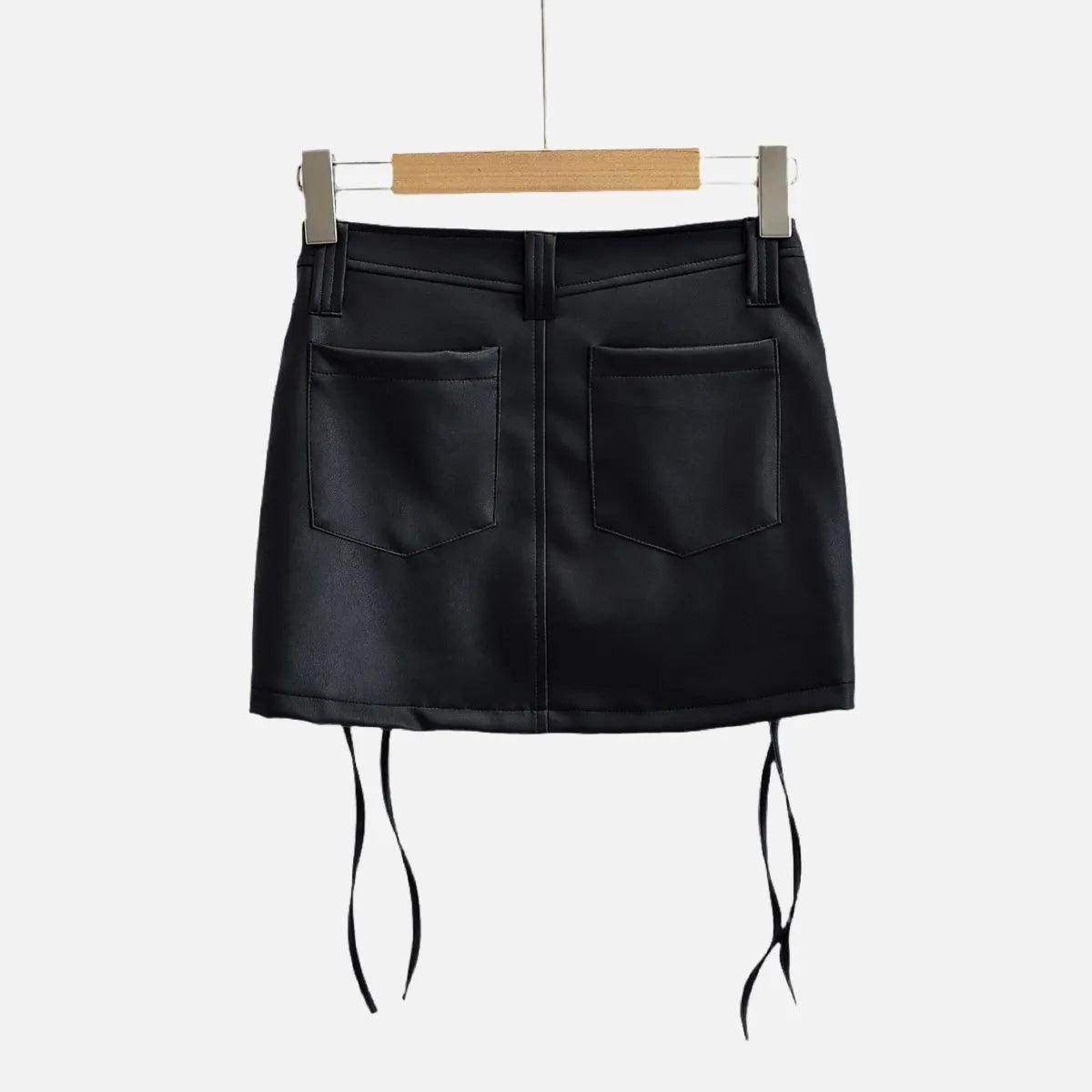 Saia Curta de Couro Premium Flow Feminina