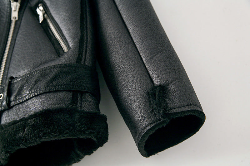 Jaqueta de Couro Forrada em Lã